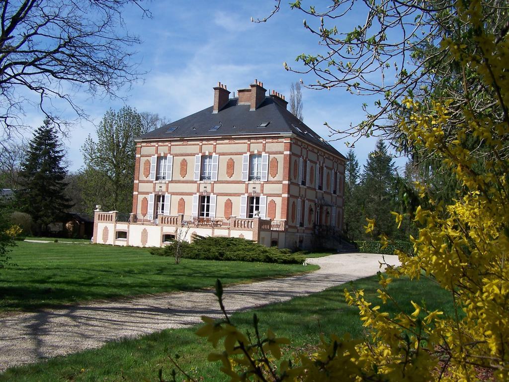 Chateau Des Bouffards Brinon-sur-Sauldre Dış mekan fotoğraf